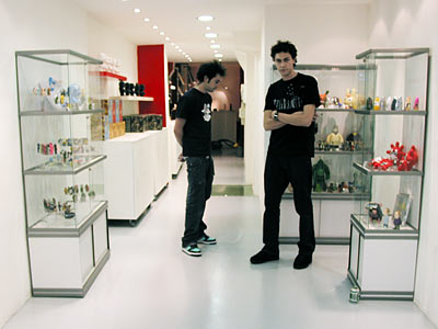 la boutique Artoyz vue de dedans
