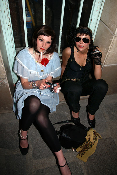 Justine & Milou @ Café Bonnie