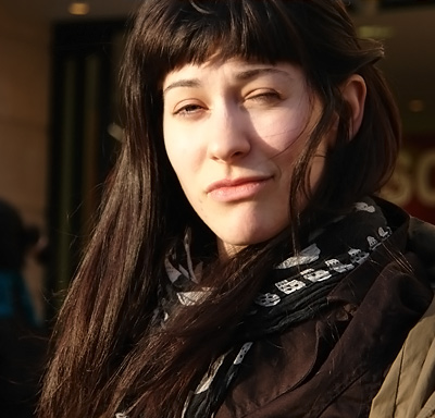 Louise – le soleil dans les yeux