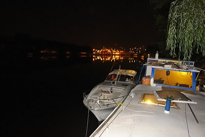 péniche la nuit