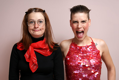 Patricia et Colette – It's Raining Men