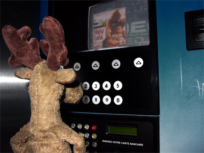 Sm&ouml;rg&aring;s choisit un DVD...